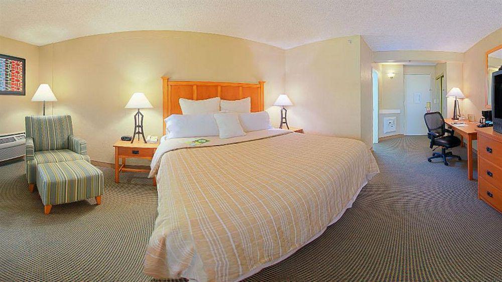 Готель Wyndham Garden New Orleans Airport Метарі Екстер'єр фото